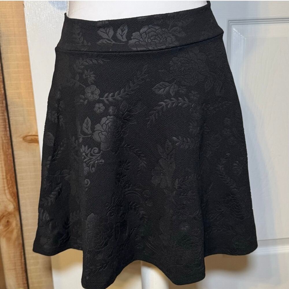 Black Floral Mini Skirt Medium Size